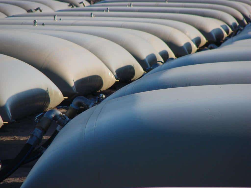 flexible storage tanks