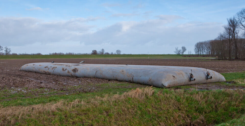 collapsible storage tanks